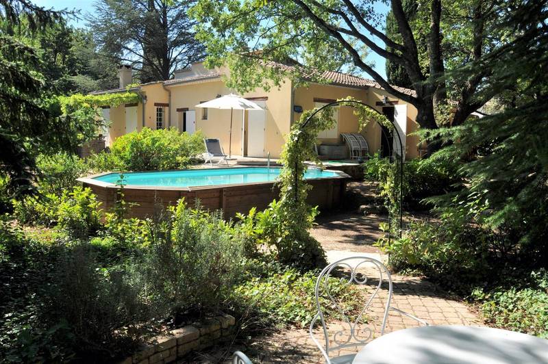 Charmante villa, 3 ch, terrain, piscine A  ÉTÉ VENDUE PAR NOS SOINS Suze la Rousse  - Ref : 3983MPL -
