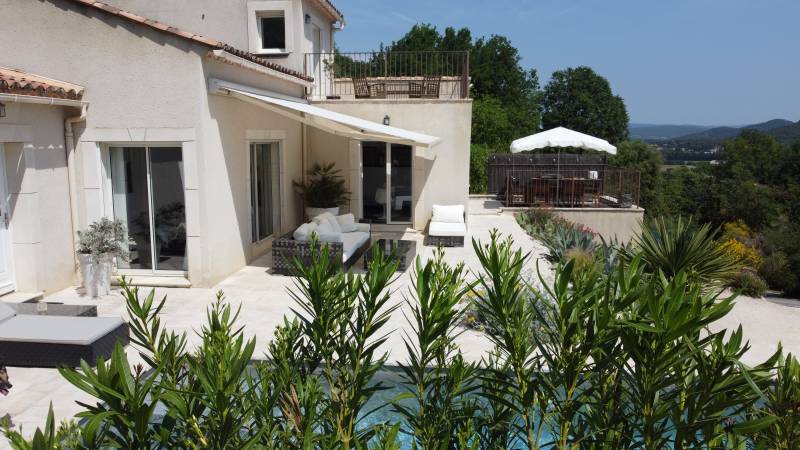 Réf 4193- A vendre,  villa St Paul Trois Châteaux Belle vue dominante, 3 ch, piscine 